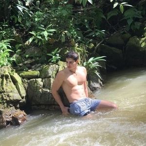 Meet your Posher, Ferney